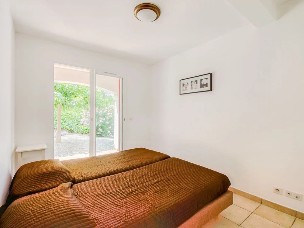 Villa in Le Muy with Private Pool & Forest