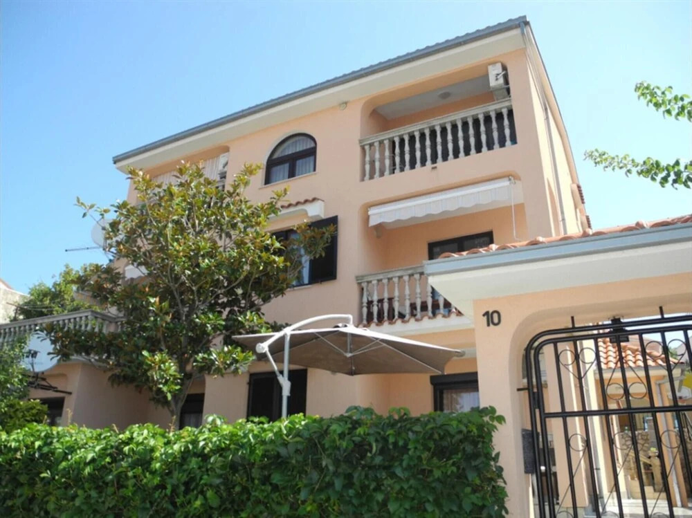 Apartment Elma 3 1 pax 1st Floor
