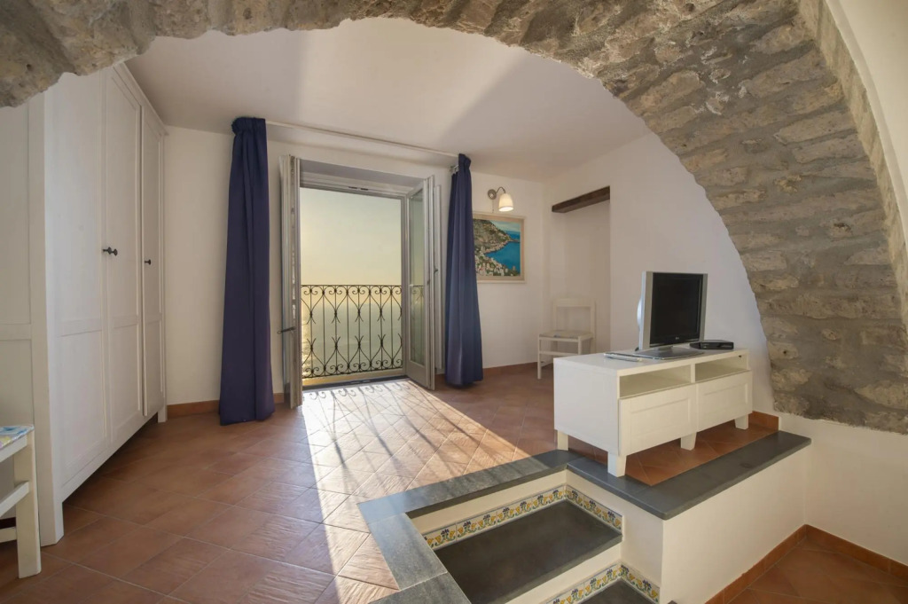 Casa Cimino A - Lovely Apartment and Amazing View on Capri and Positano