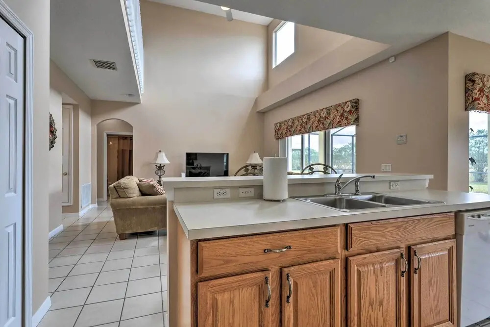 10 Mi to Disney Davenport House with Pool and Spa!