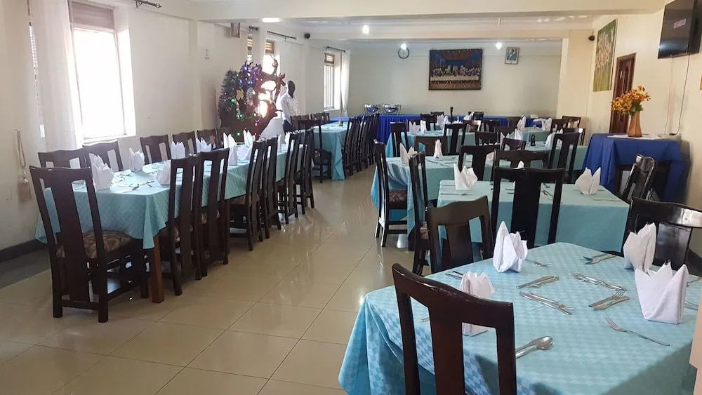 Central Inn Hotel Entebbe