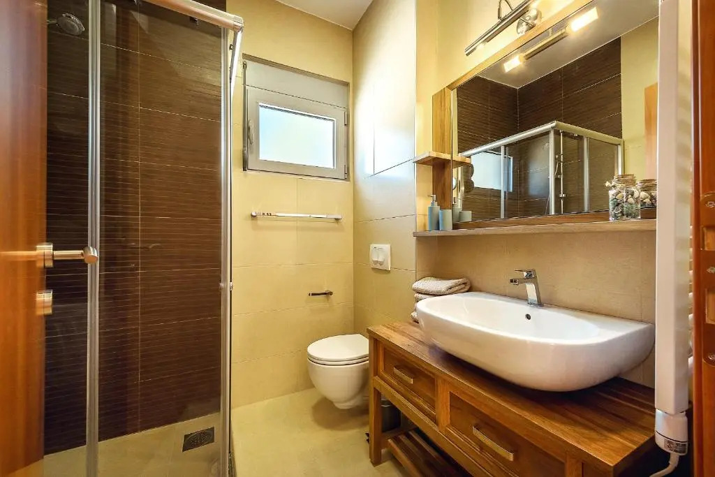 2MONTENEGRO LIMETA APARTMENTS with pool