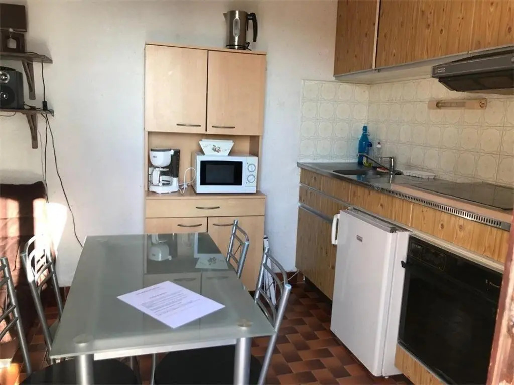 Villa 2 Pièces Climatisée avec Terrasse, Face à la Mer, Parking Privé, Proche Commerces et Plage - FR-1-81-343