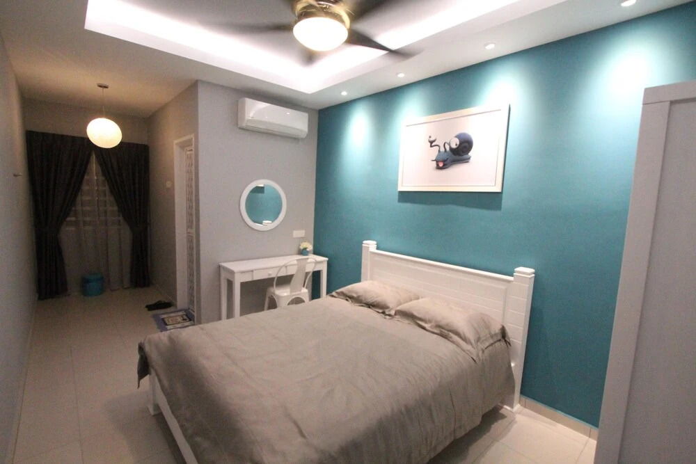 Ian's Genesis Townhouse
