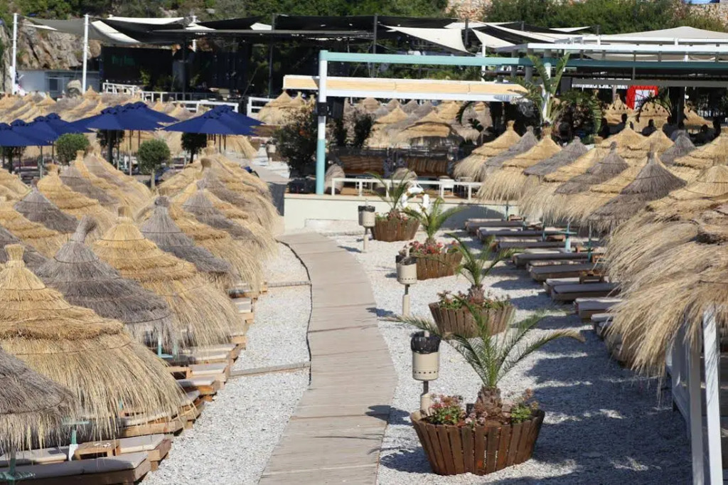 Folie Marine Hotel & Beach Club