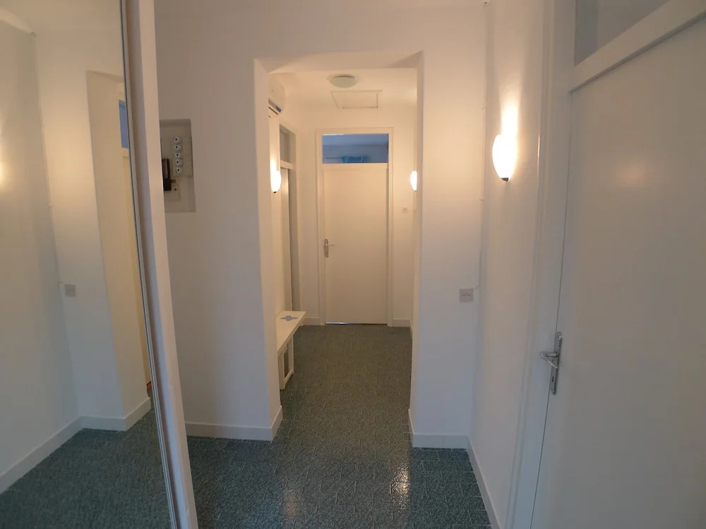 Apartment for six Persons With Three Bedrooms and Internet