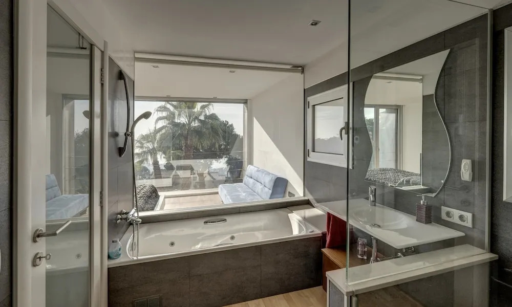 104647 -  Villa in Lloret de Mar