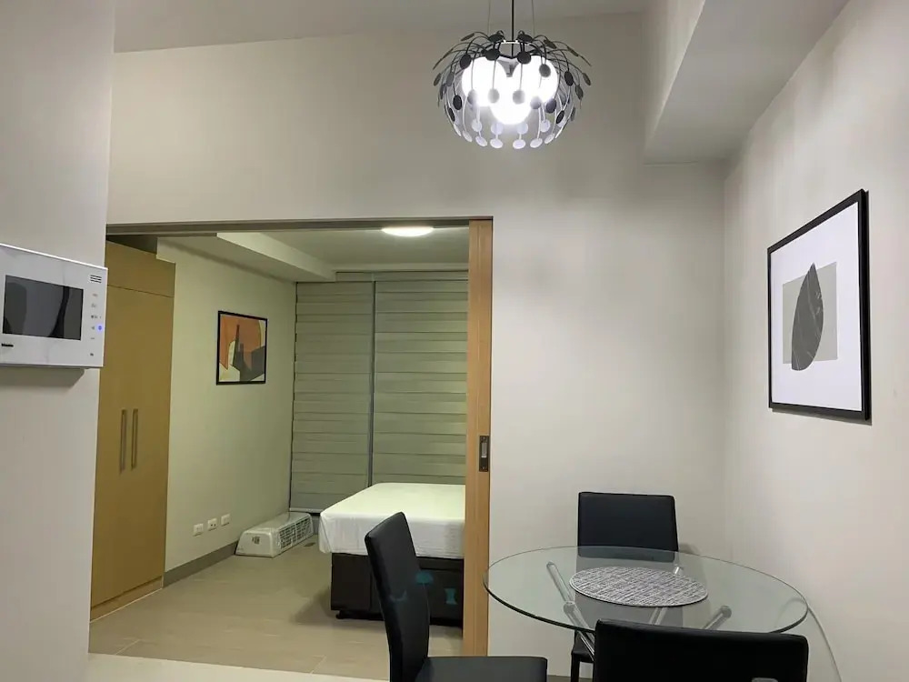 Uptown Park Suites Tower 1