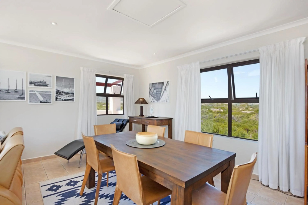 35 Island View by HostAgents