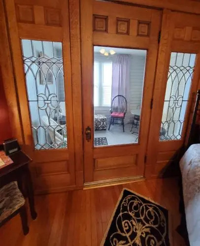 Prairie House Manor Bed and Breakfast