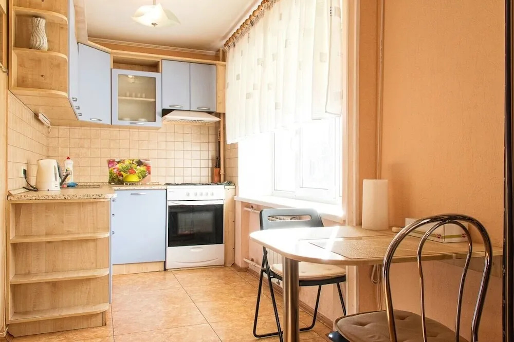 Апартаменты в Киеве, Кловский спуск, 12