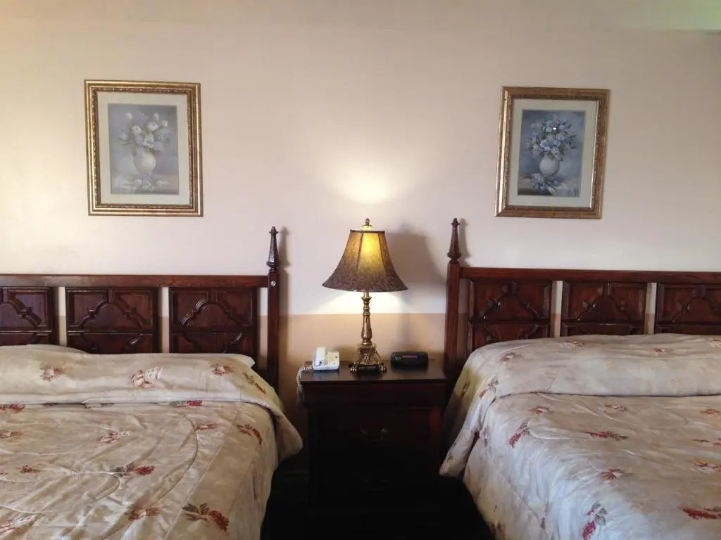 Travellers Inn