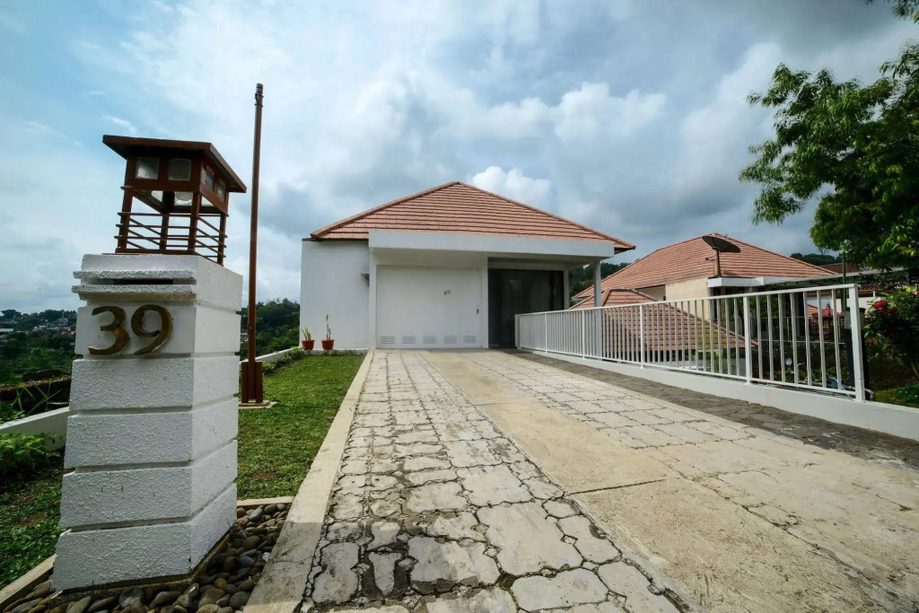 Villa Kencana Syariah, 6 Bed KingSize, View Gunung