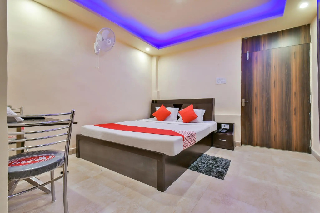 OYO Flagship 78071 Raj Resort 2