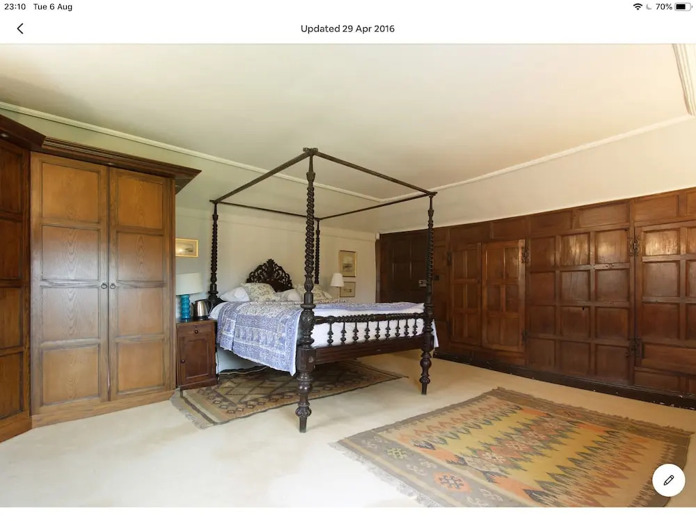B&B Harlington Manor