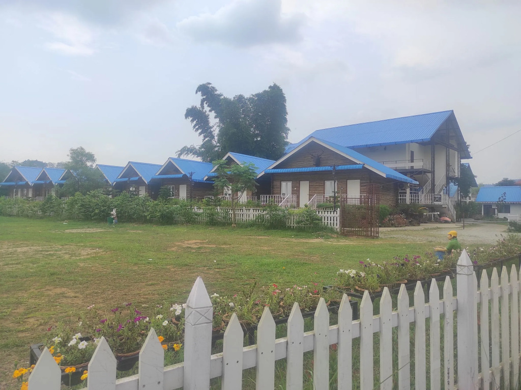 Chang's Resort