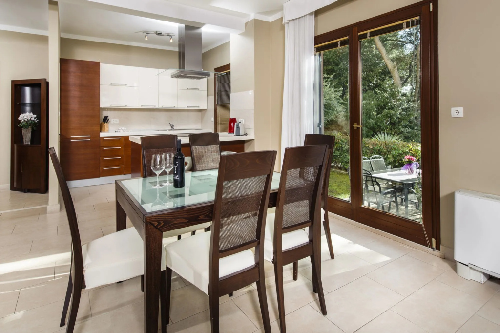 The Residence Aparthotel