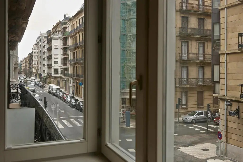 Easo Suite 7 by FeelFree Rentals