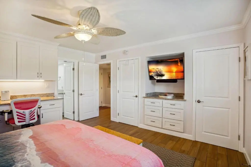 Land's End 7-206 Beach Front - Premier
