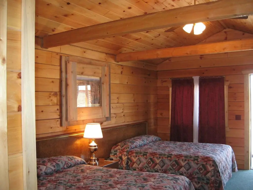 Bryce Gateway Inn & Cabins