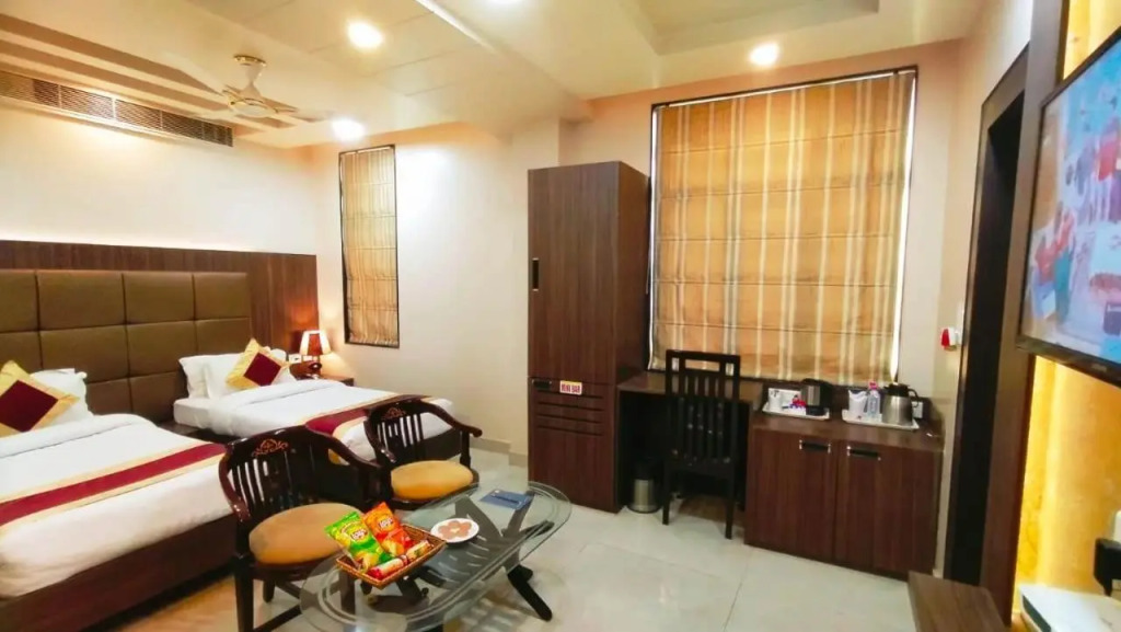 Hotel Ozas Grand