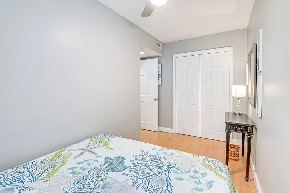 Walk to Beach: Condo w/ Balcony in Murrells Inlet!
