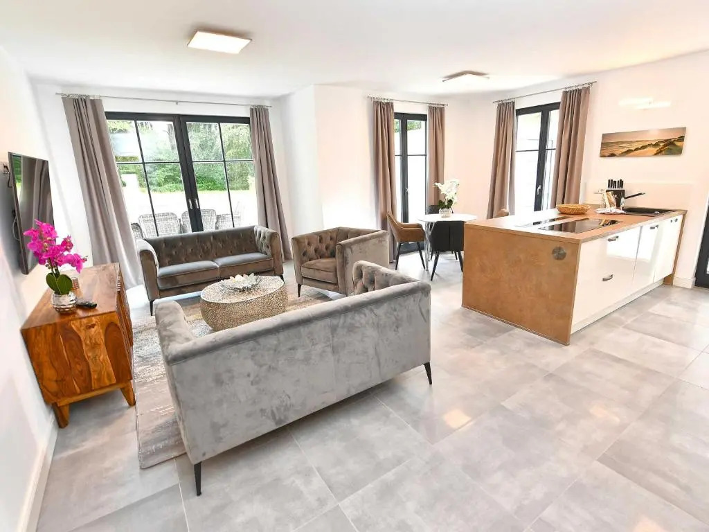 Villa LEVANTE in Binz - Gartenwohnung mit Kamin, Sauna, Terrasse