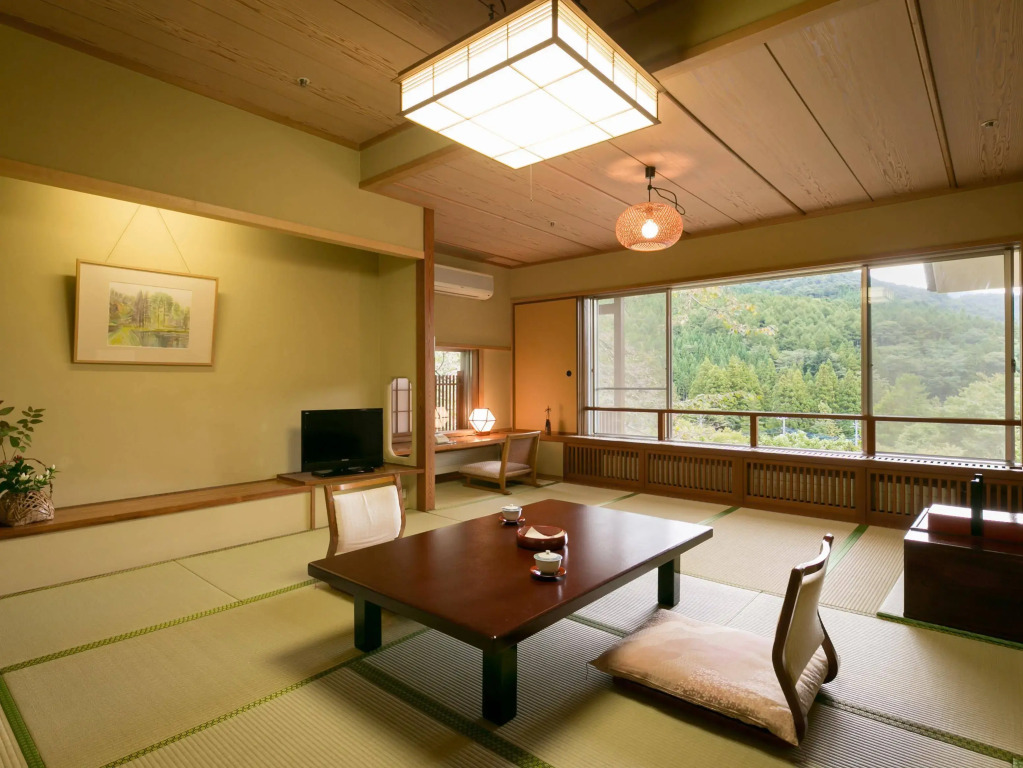Shima Tamura