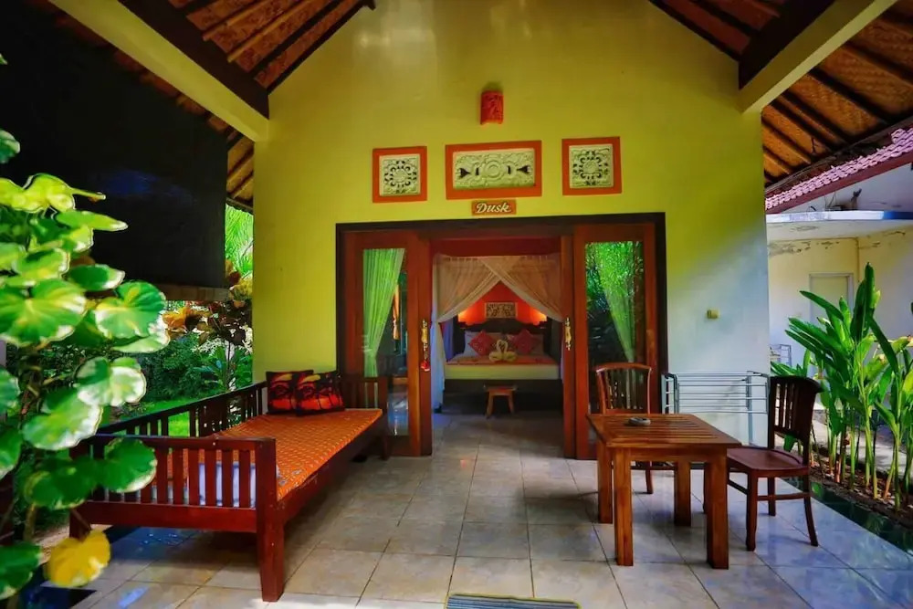 Kirana Homestay - Dusk Bungalow