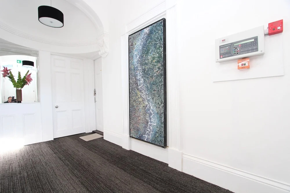 2 Kings Road Executive Studio Apartment