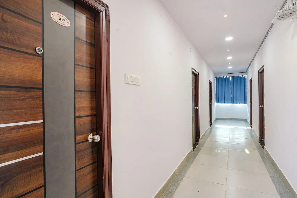 FabHotel Grand Broholic - Nr Hitech City