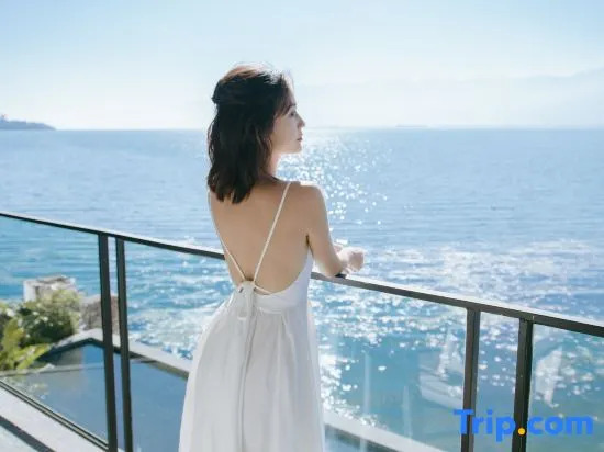Dali Shuanglang Yinyu Jinxiangyuan Erhai Seaview Hotel