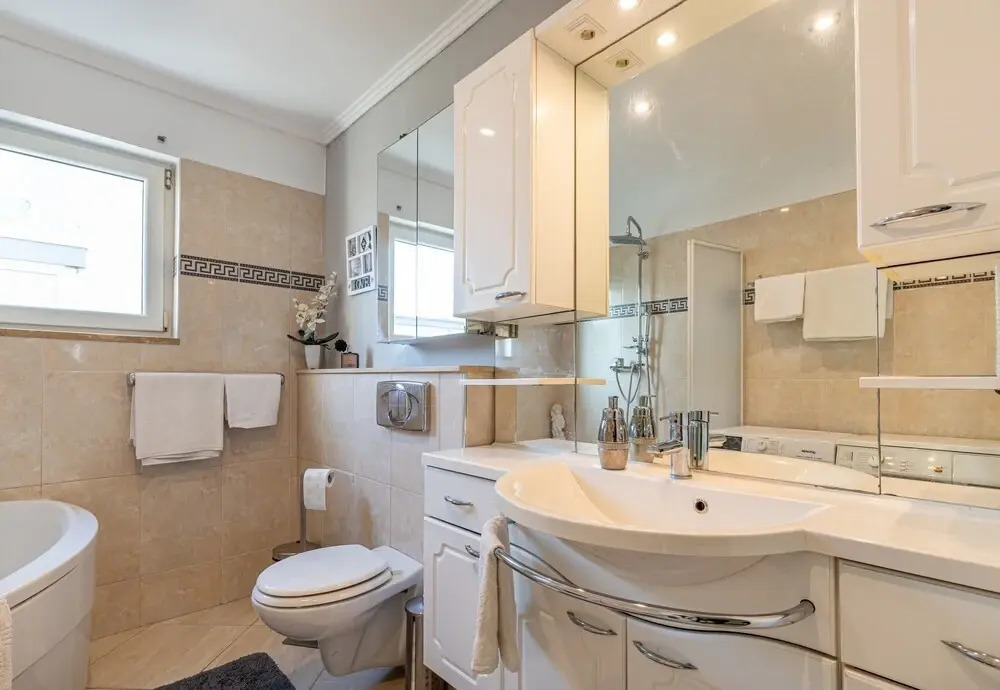 Deluxe Apartment Sandra 1200m From Beach