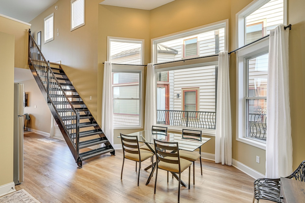 'phoenix Nest' South Haven Condo: River View!