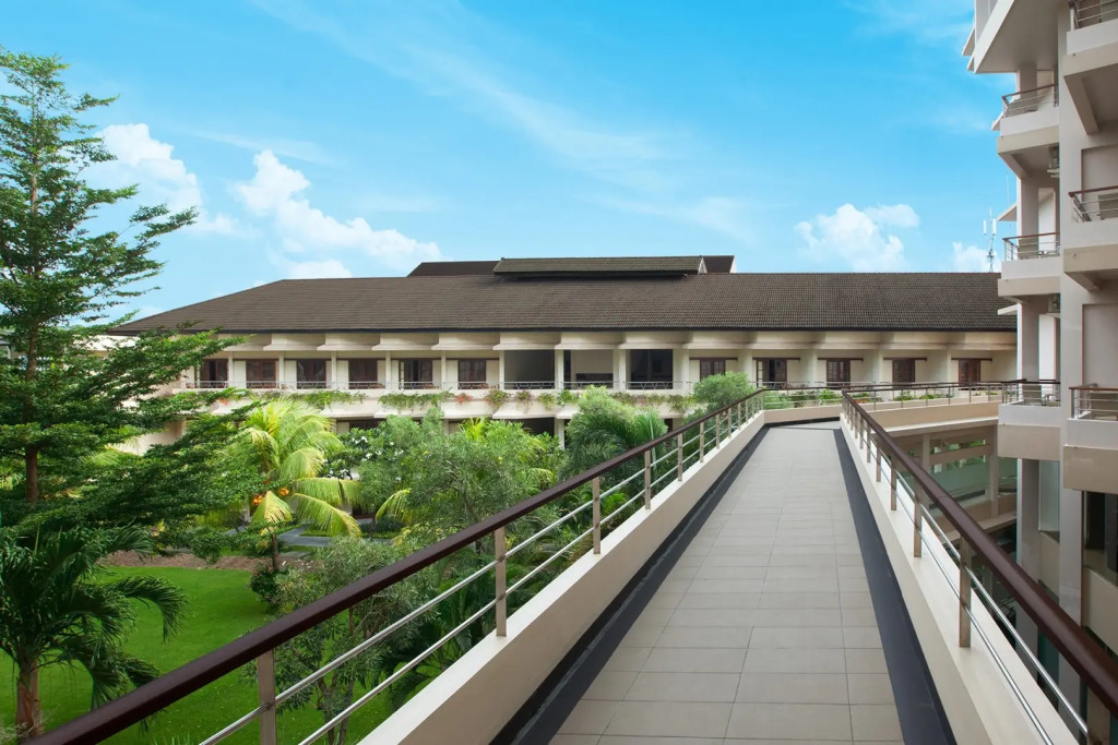 Lombok Raya Hotel