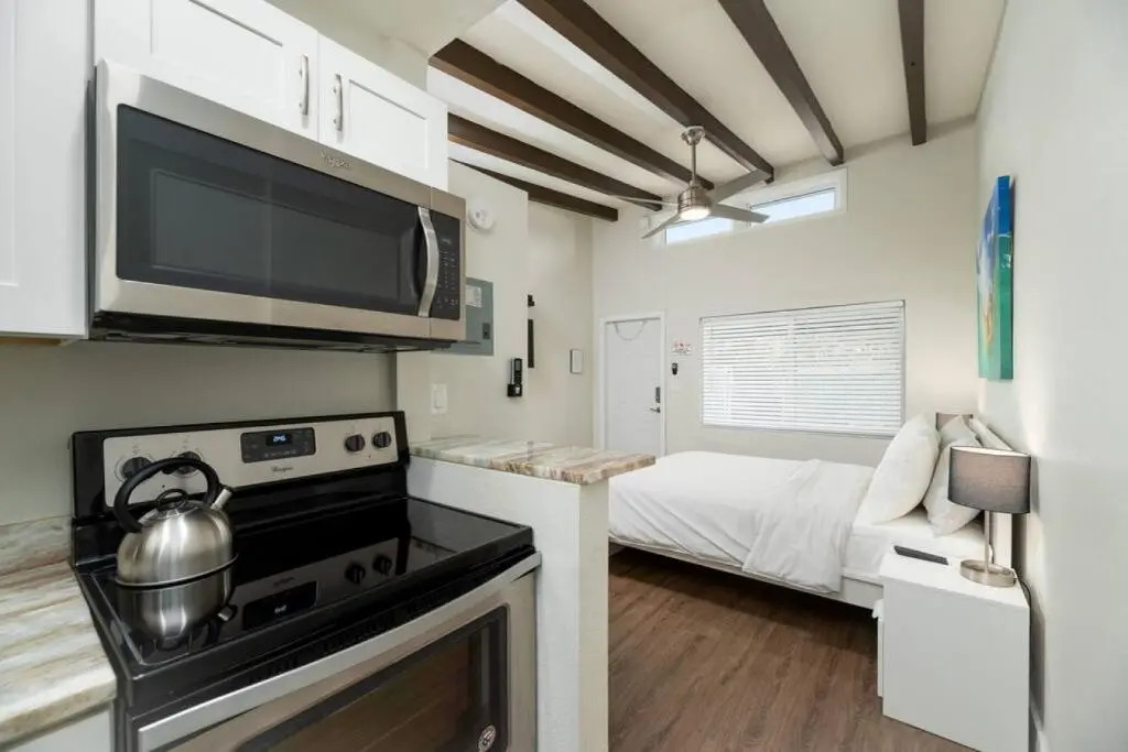 The Hideaway at Lake Ridge 2