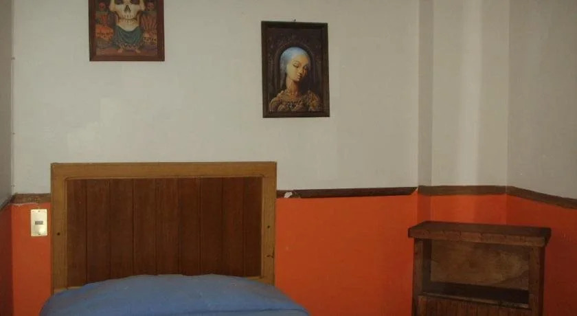 Hospedaje Del Campanero 19