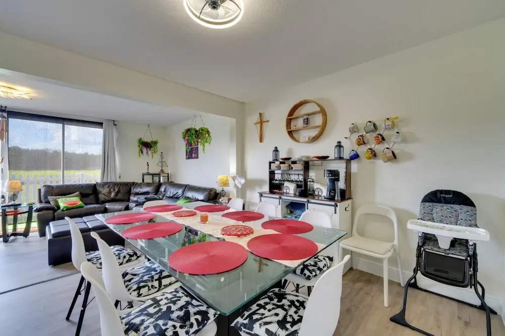Pool + Patio: Family-friendly Townhome By Disney!