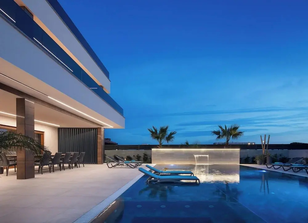 Malibu Royal