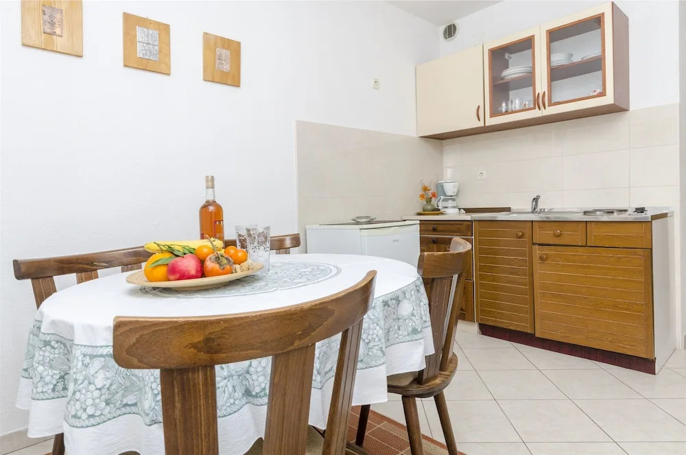 Apartments Tonći