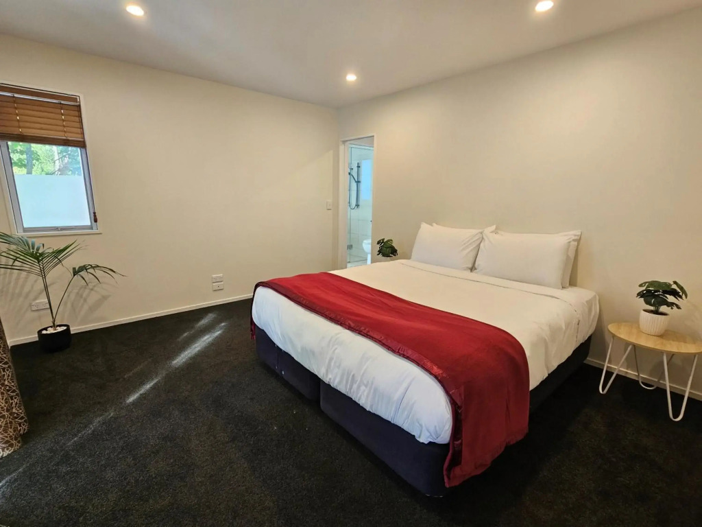 Azena Motels