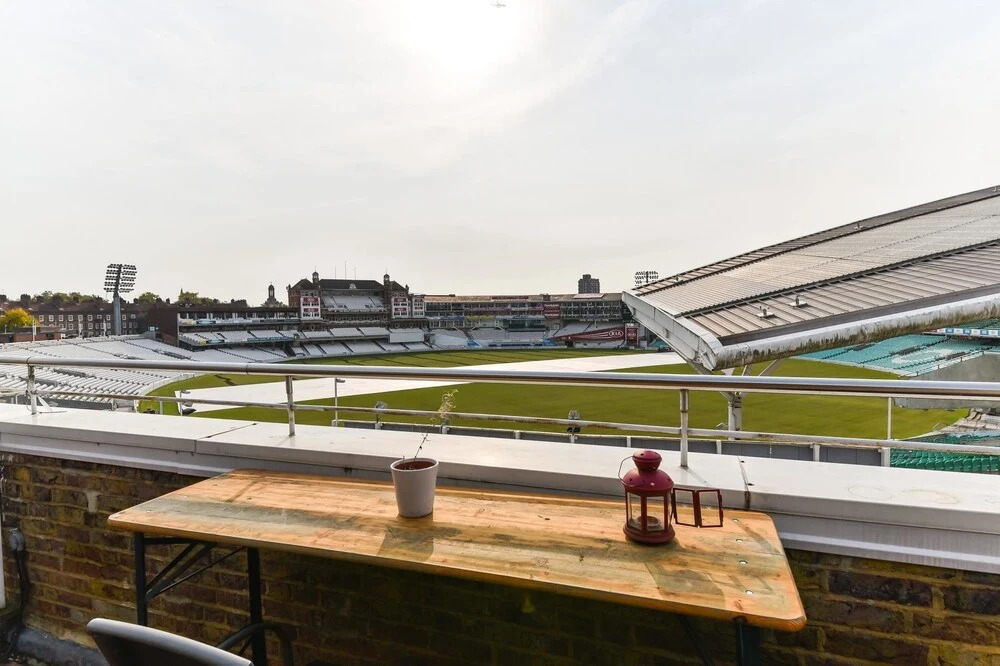 NEW 2 Bedroom Flat In Oval Well Connected to City!
