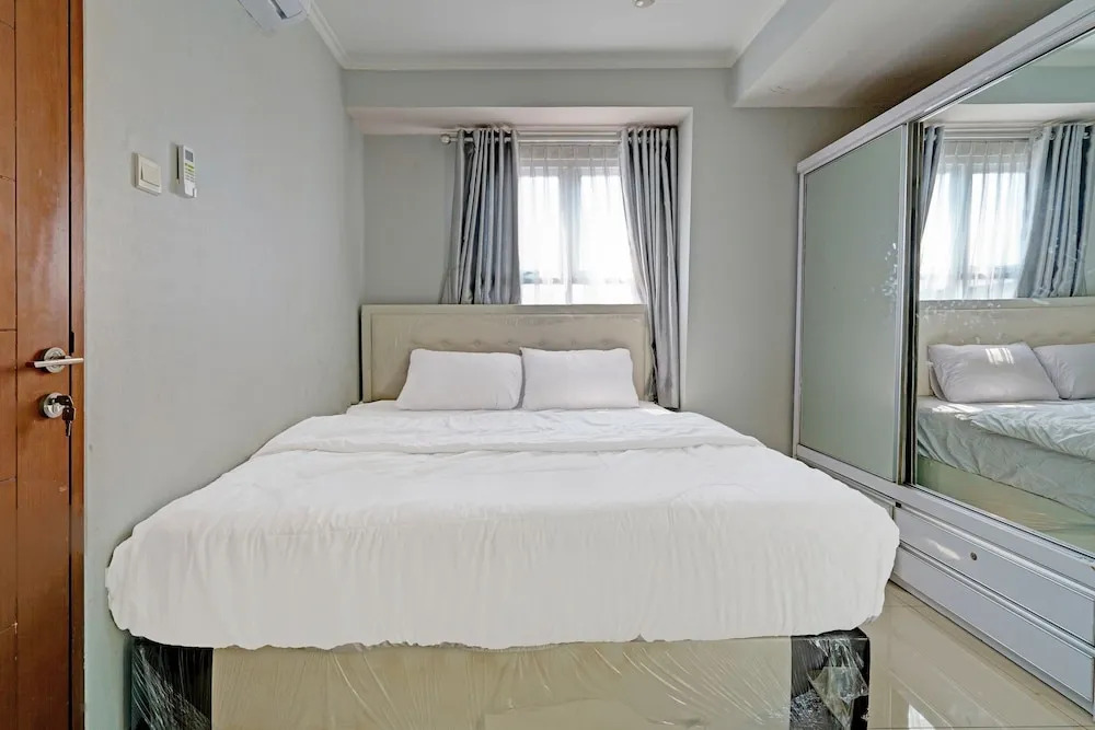 OYO Life 93097 Apartemen Gateway Pasteur By Kaisar Room