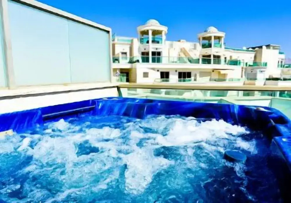 La Palmora Suites