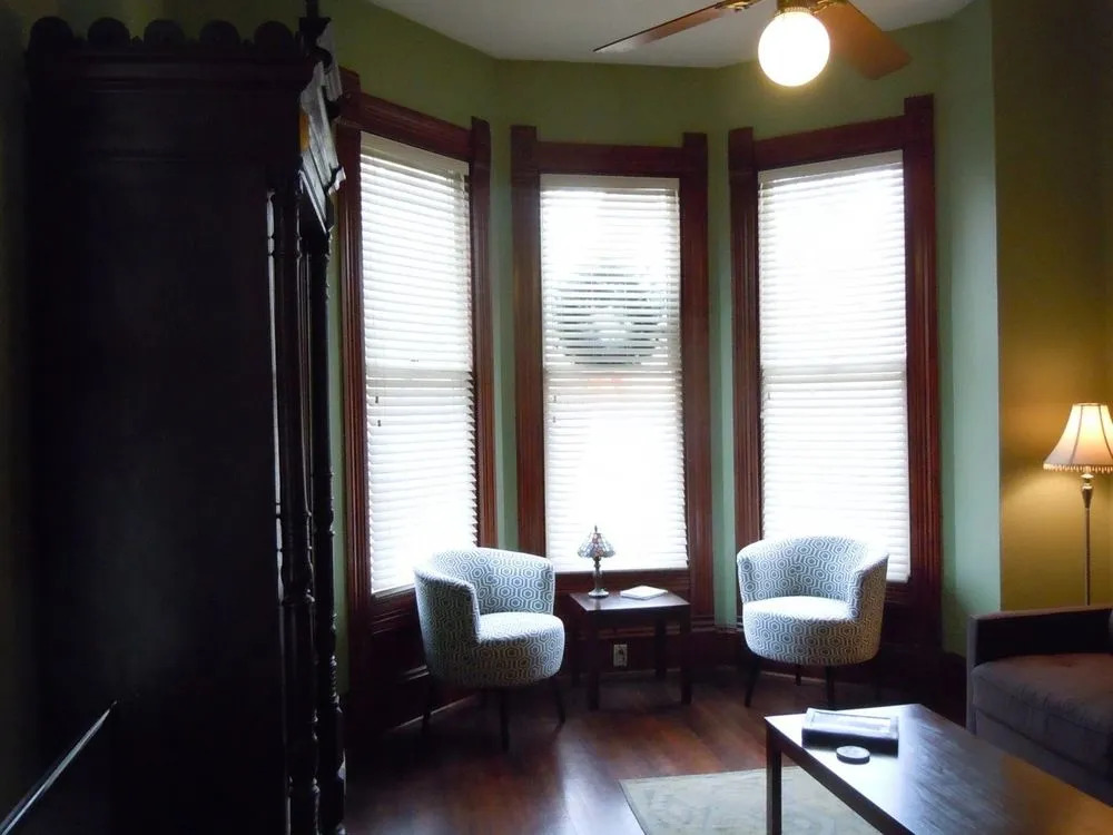 Brava House Bed and Breakfast