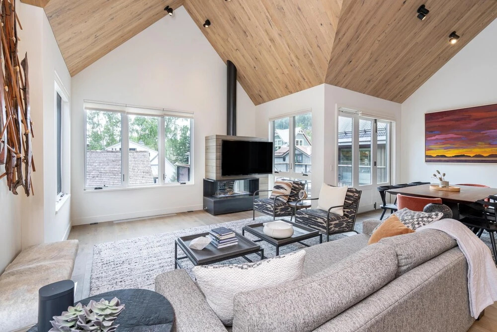 Loft House 101 AT Transfer by Exceptional Stays