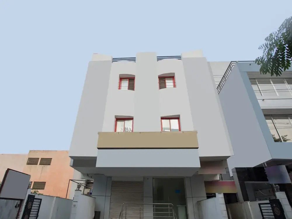 OYO 9903 Hotel Care Residency