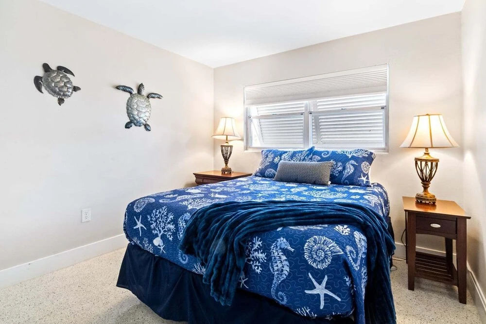 347 Carmine Dr