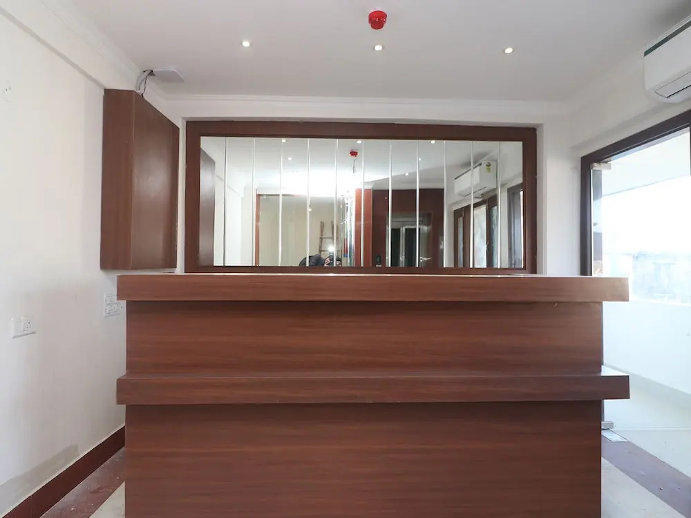 OYO Flagship 74174 Hotel Central Plaza