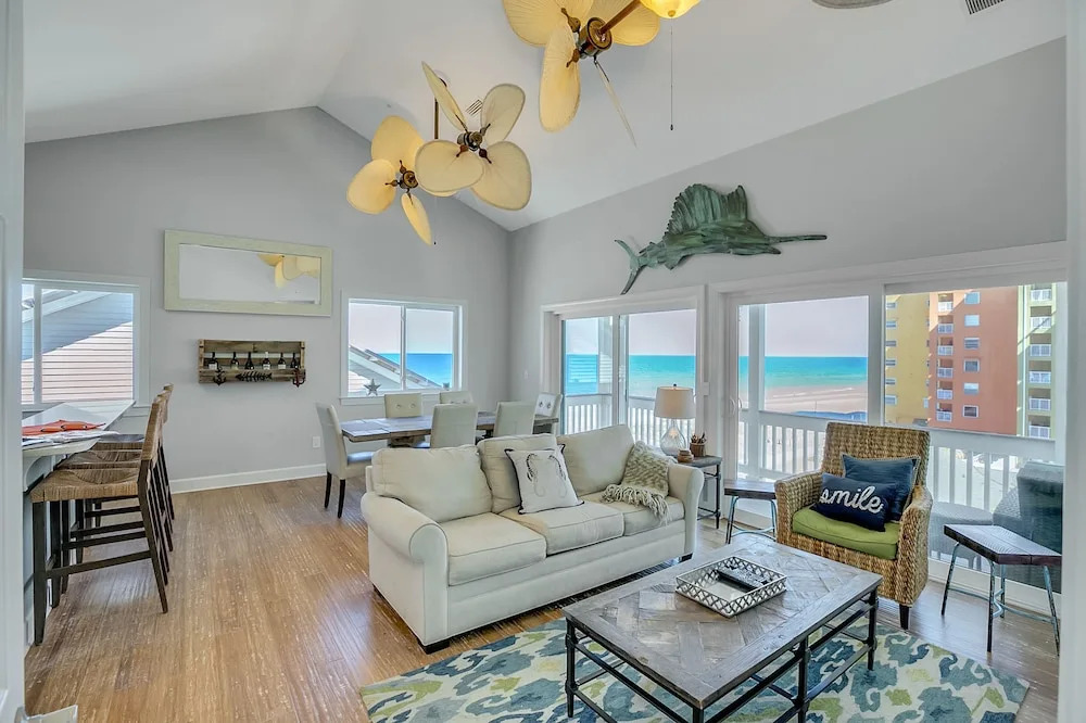 Contemporary 3br/3.5ba W/ Gulf View, Walk To Beach 3 Bedroom Home